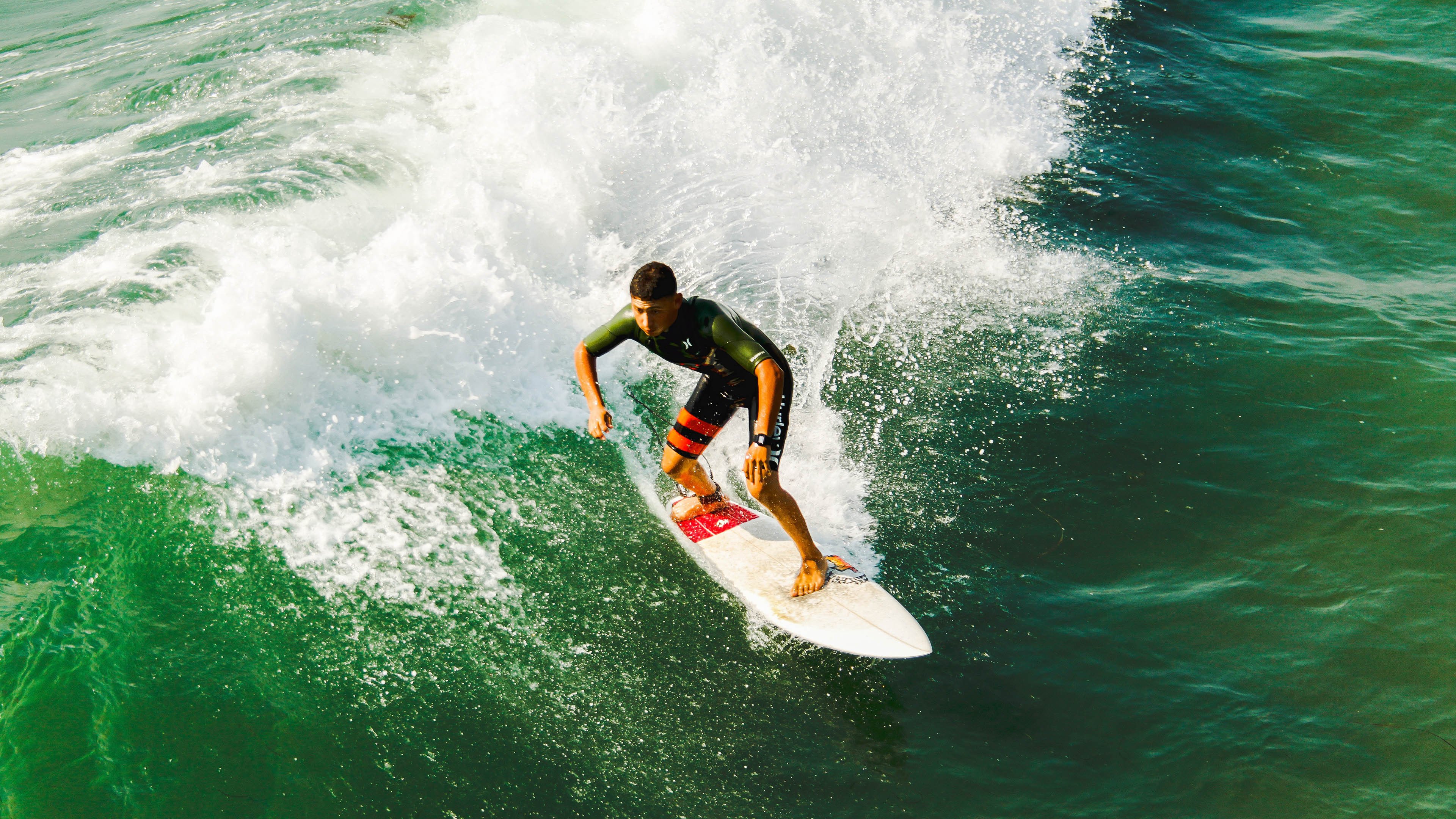 自由泳冲刺波兰保持领先节奏，自由泳冲刺技巧